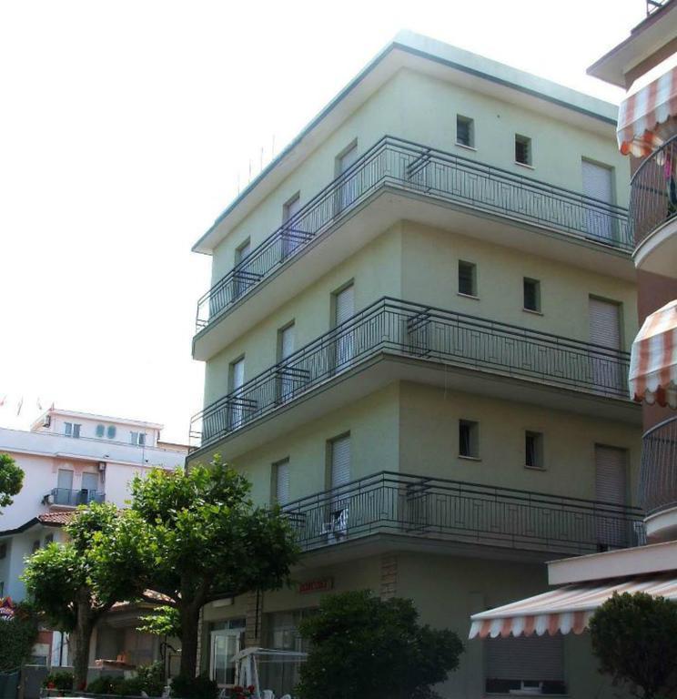 Hotel Ronconi Rímini Exterior foto